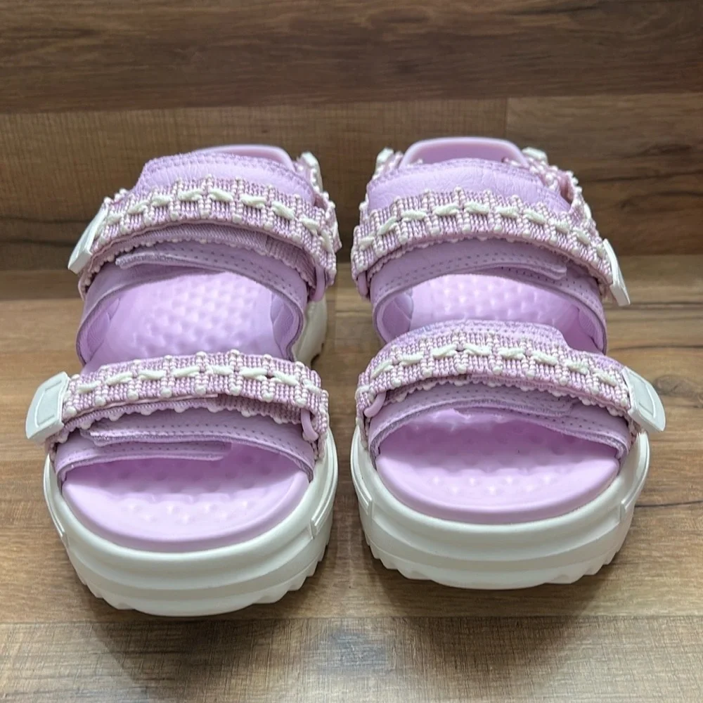 Converse Women's Platform Sandals in Light Purple